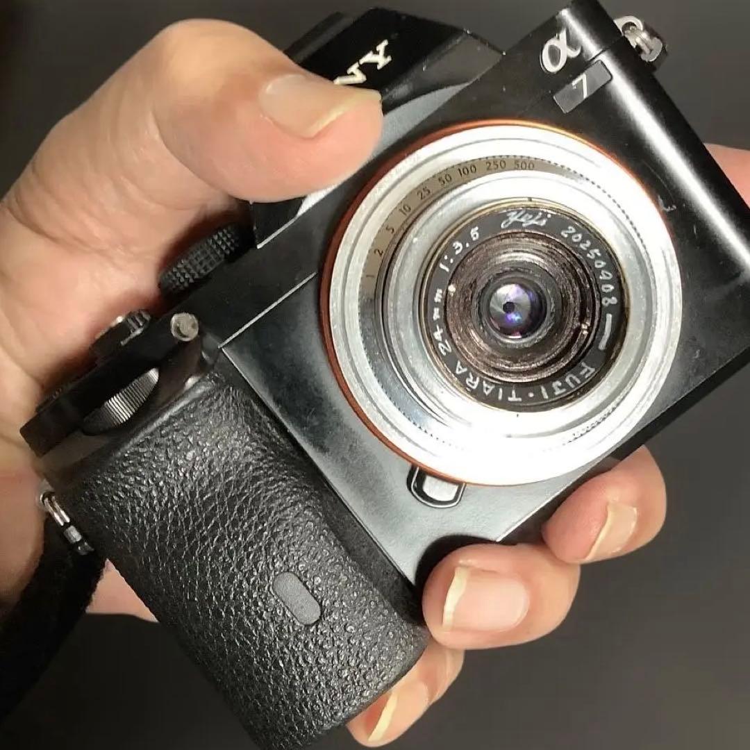 SONY α７用　大改造レンズ、最短26㎝　( FUJI, TIARA24mm)