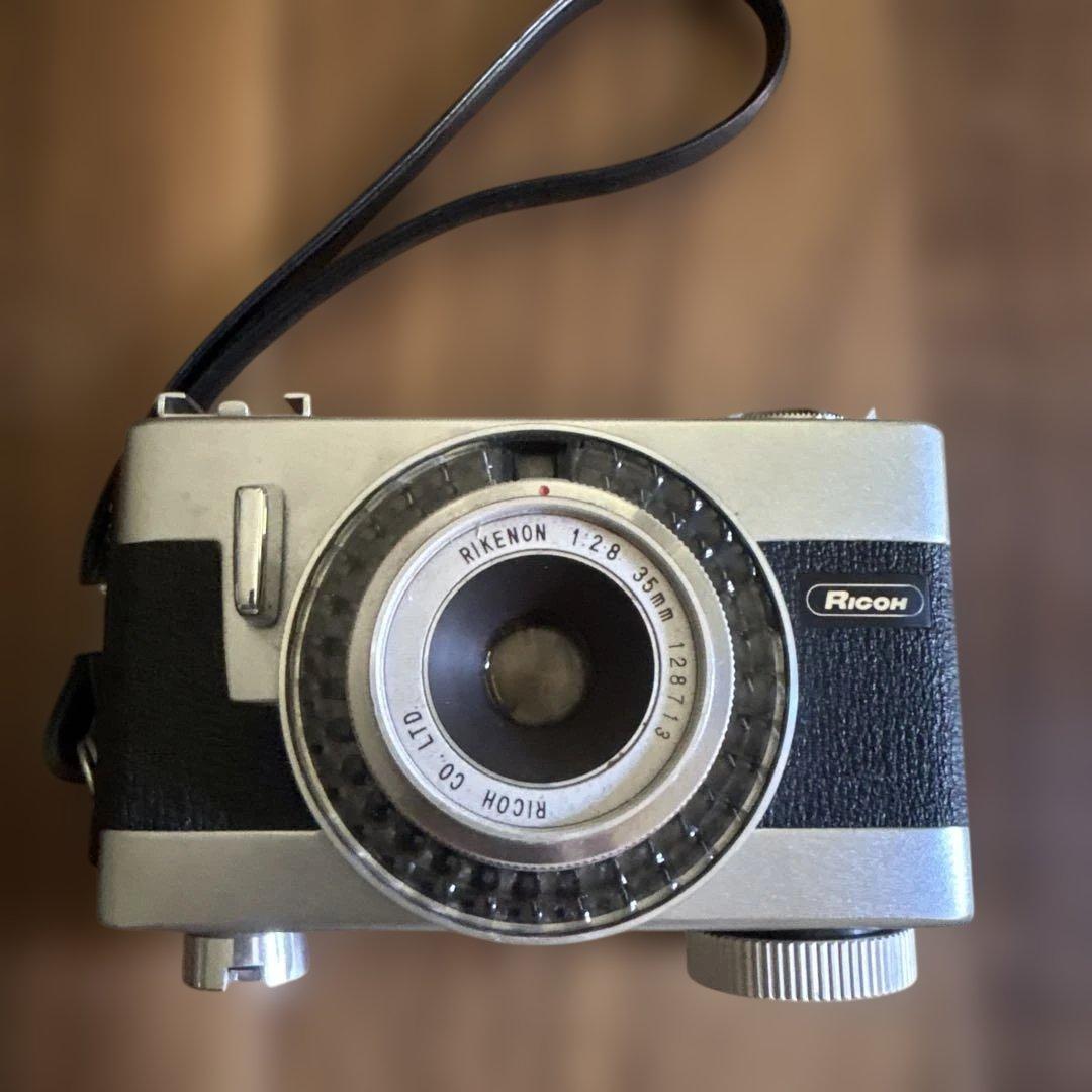 昭和40年代アンティーク　RICOH カメラ