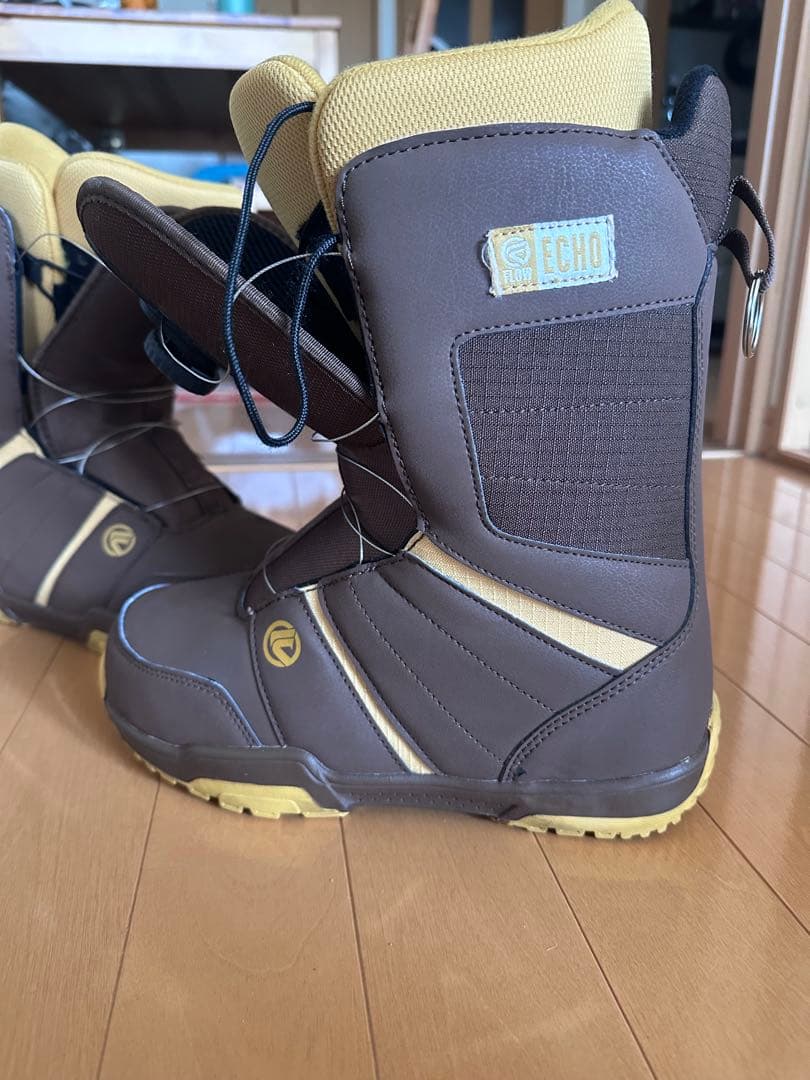 FLOW ECHO BOA M1　スノーボードブーツ(女性用) ブラウン