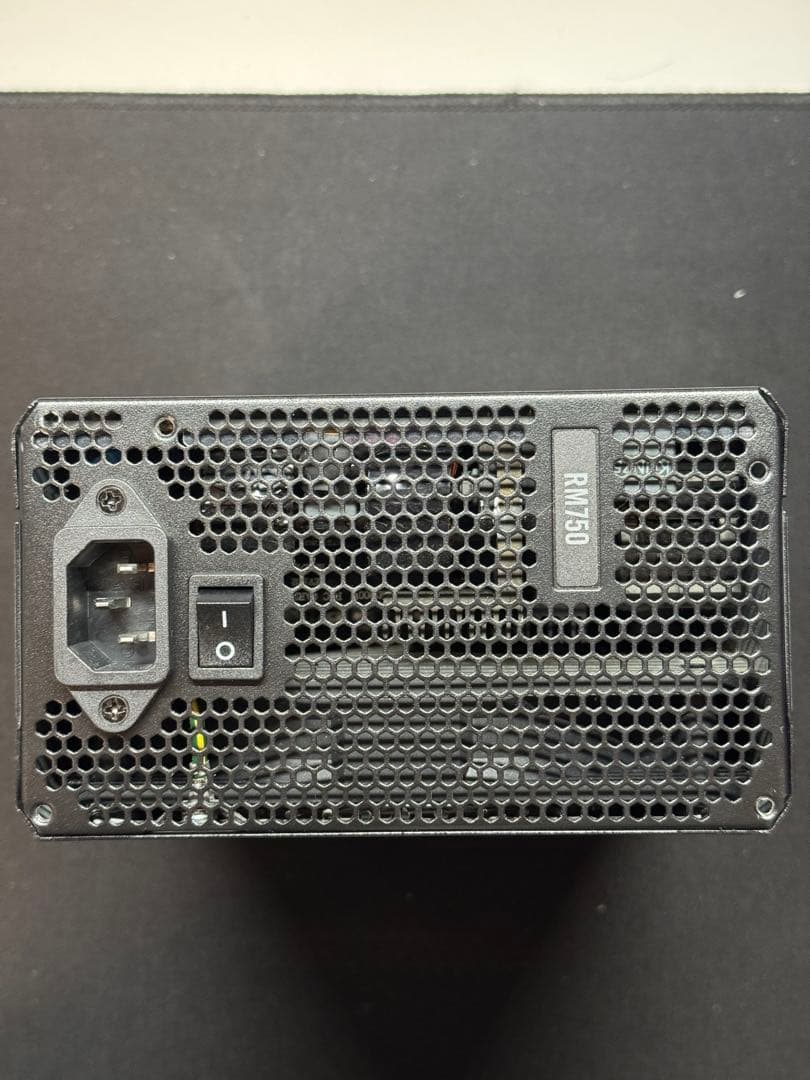 CORSAIR RM750 ATX電源ユニット