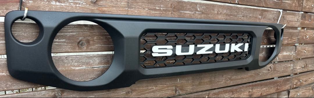 ジムニーjb64/74 ユルクラフトSUZUKI白文字バージョン　完成グリル