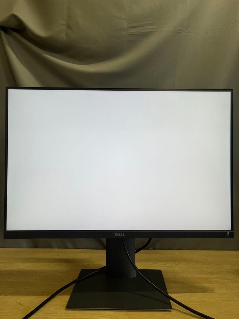 DELL P2421 24.1インチ液晶モニター　回転/高さ調整