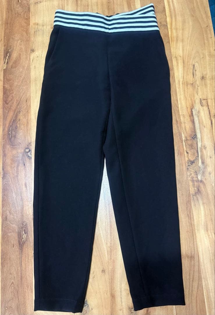 BORDERS at BALCONY 黒パンツ サイズ34