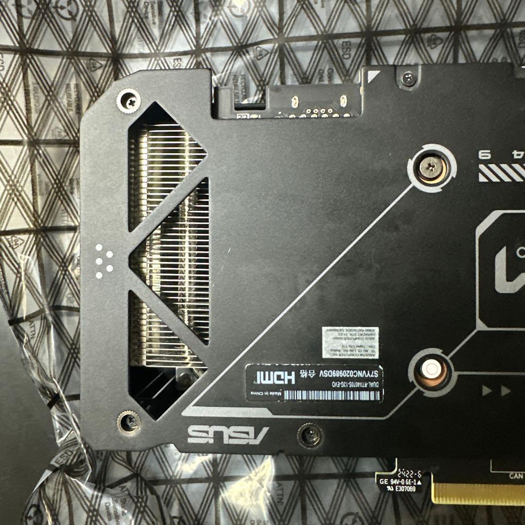 グラフィックボード・グラボ・ビデオカード ASUS Dual GeForce RTX 4070 SUPER OC 12GB