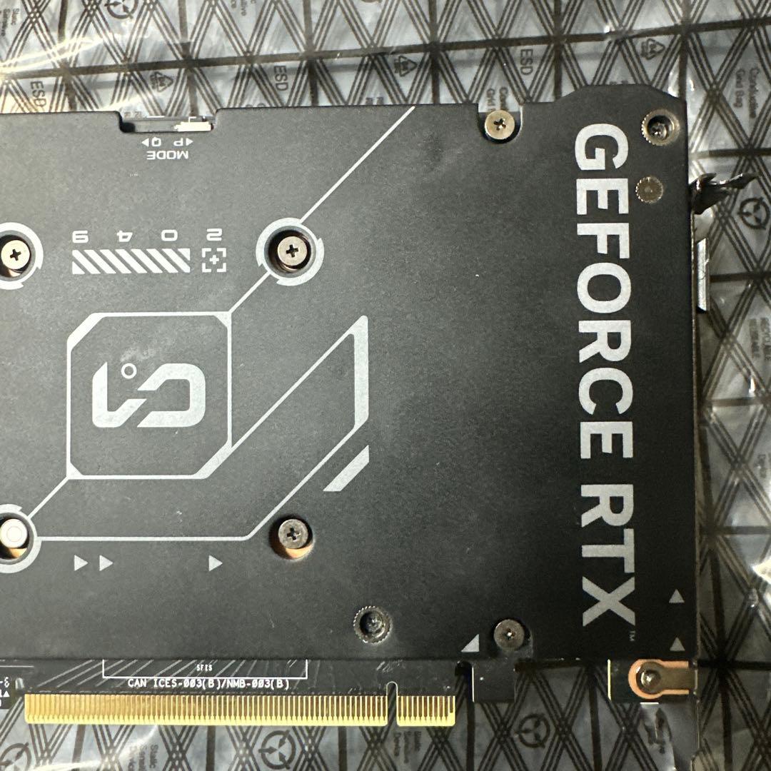 グラフィックボード・グラボ・ビデオカード ASUS Dual GeForce RTX 4070 SUPER OC 12GB