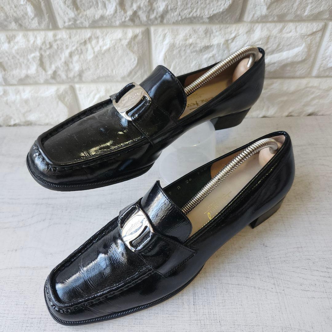極美品 Salvatore Ferragamo✨ローファー ヴァラ エナメル