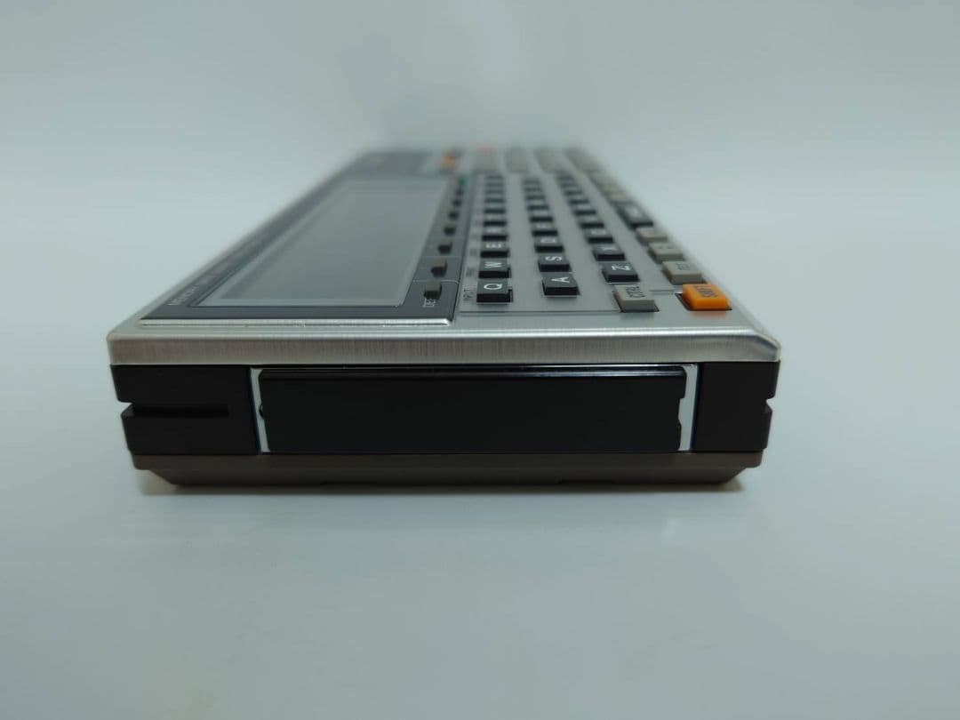 SHARP PORTABLE COMPUTER PC-1600K ポケコン