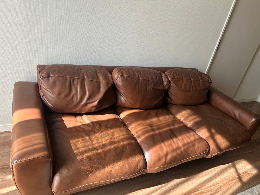 ウニコ　MOLN レザーソファー 3人掛け ダークブラウン