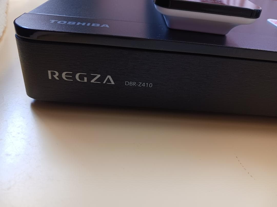 東芝 REGZAブルーレイ DBR-Z420 本体表示はDBR-Z410