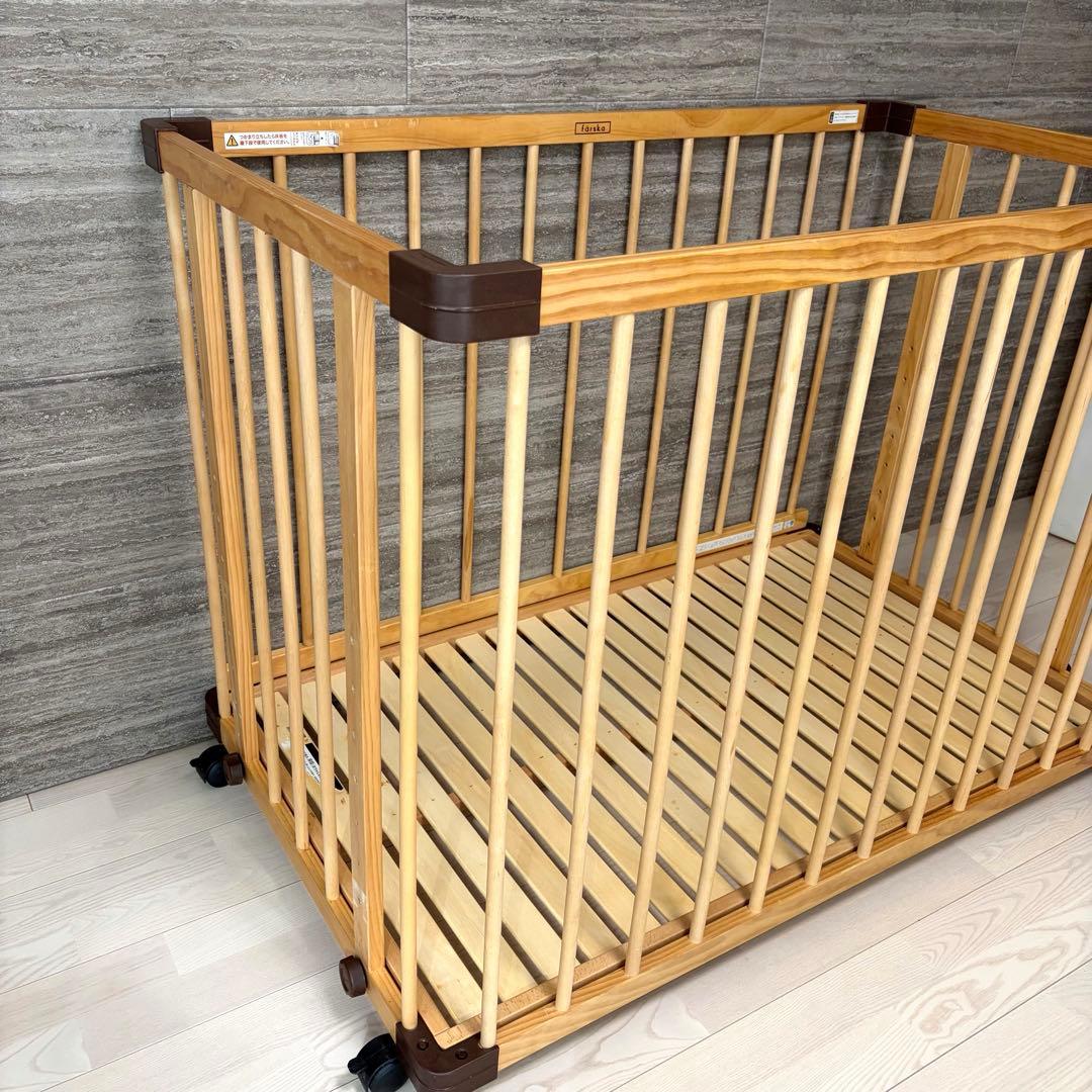 ファルスカ farska ベッドサイドベッド 03