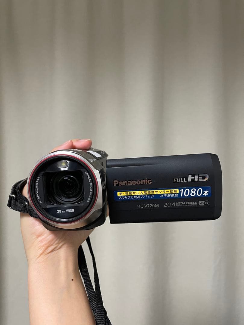 Panasonic HC-V720M ビデオカメラ 本体とアクセサリー
