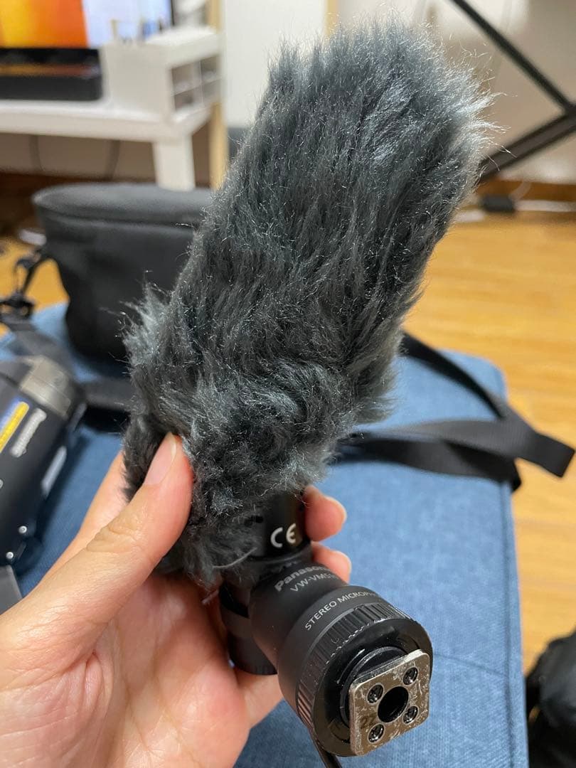 Panasonic HC-V720M ビデオカメラ 本体とアクセサリー