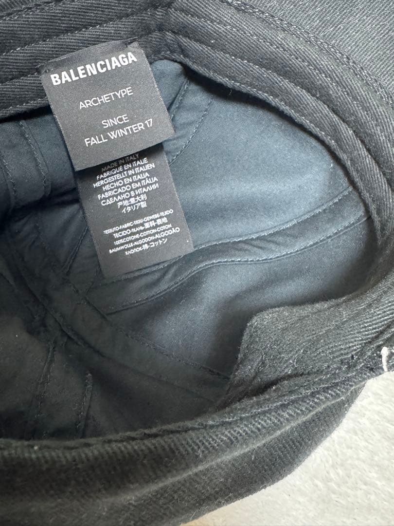 【美品】 状態◎ BALENCIAGA ブラックキャップ L59
