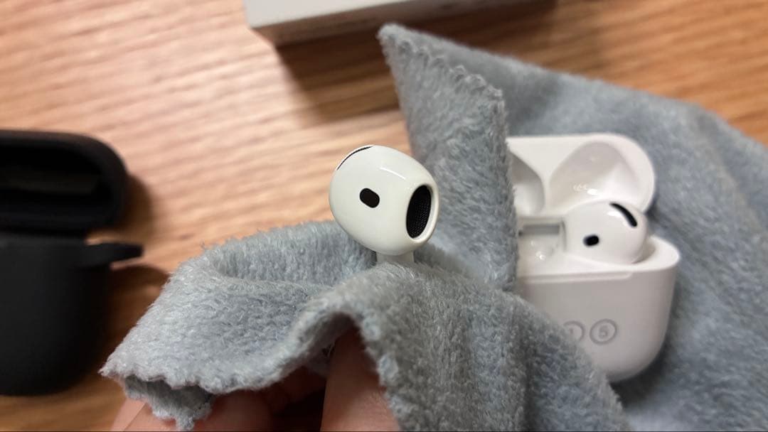 【刻印有り】AirPods 4 アクティブノイズキャンセリング搭載
