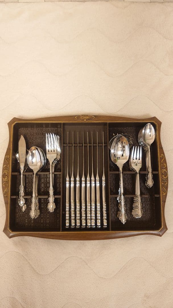 ONEIDA　オネイダ　カトラリーセット