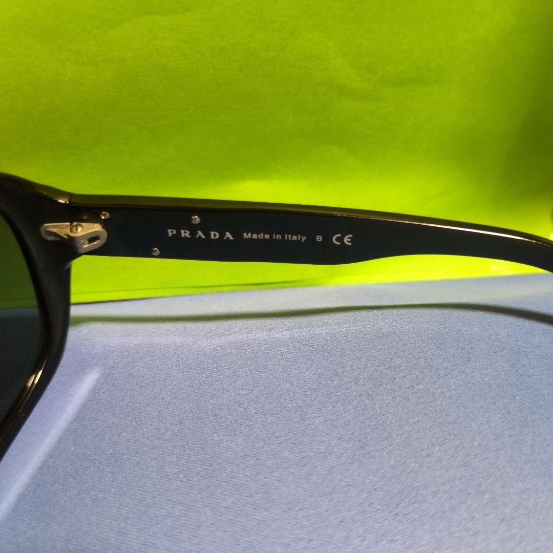 お*ぎ様 PRADA ブラックサングラス ダークブルーレンズ