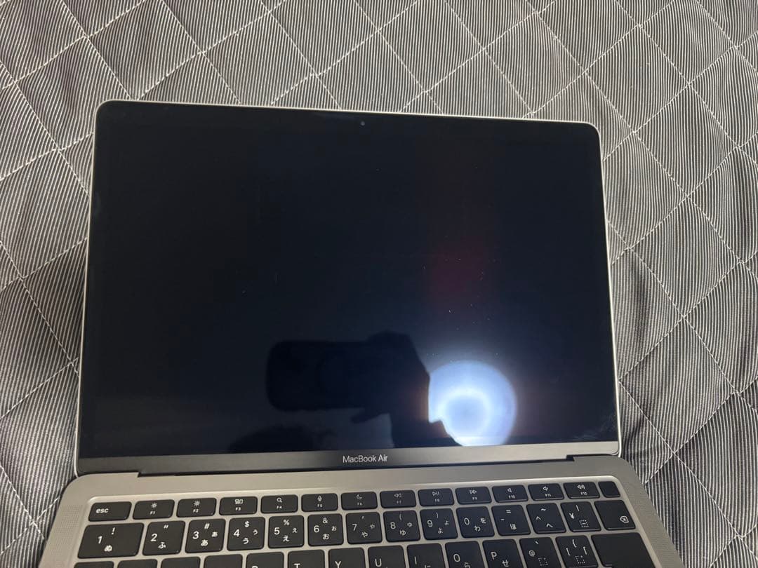 美品Apple MacBook Air m1チップ13インチ256gb