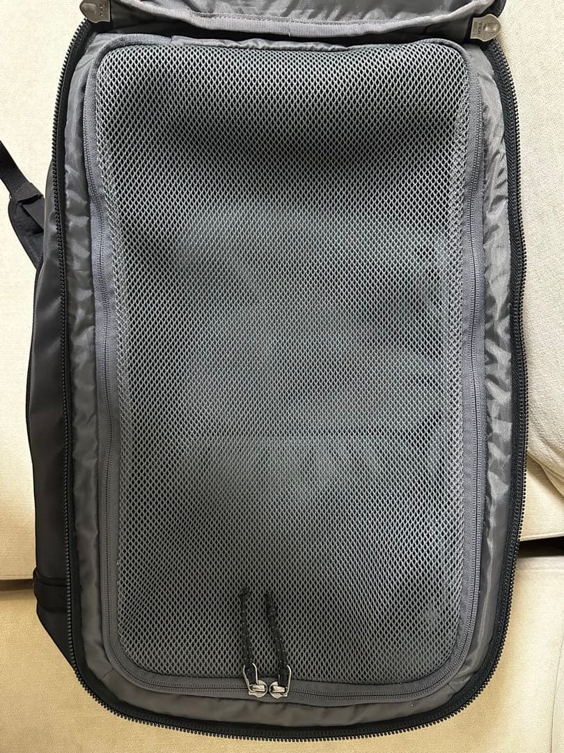 patagonia ブラックホール・ミニ・MLC 30L ブラック