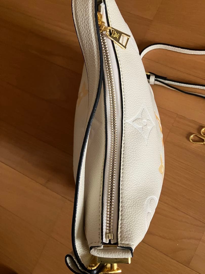 ノベルティ　ショルダーバッグ