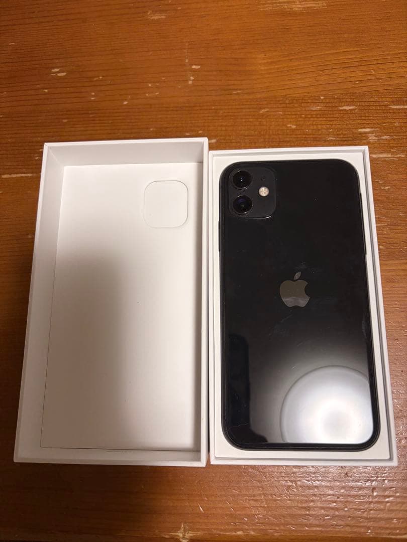 Apple iPhone 11 ブラック 本体 箱付き 美品