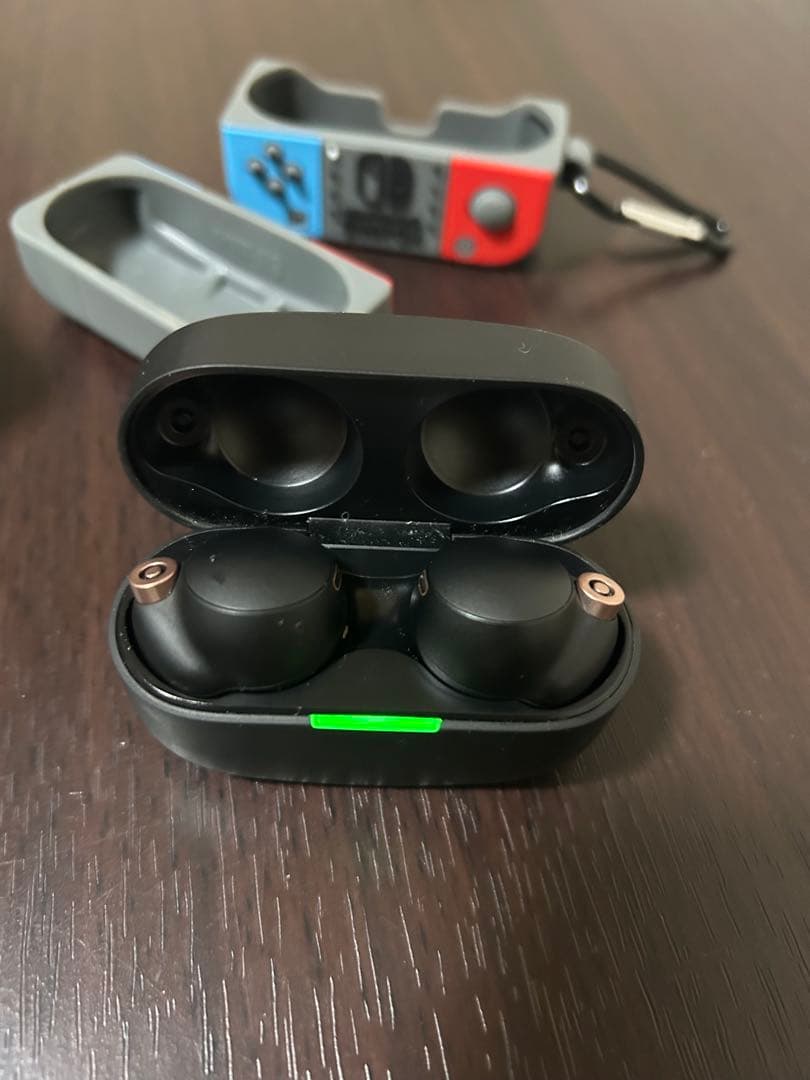 SONY WF-1000XM4 Switchケース付き