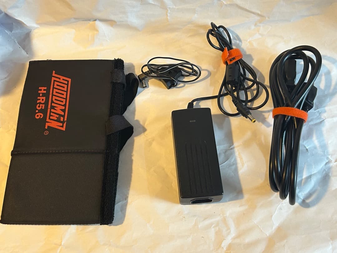 TVlogic 056 モニター フード AC SDI HDMI　Lバッテリー