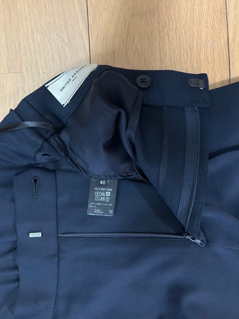 新品未使用 ユナイテッドアローズ SPONGYタックテーパードパンツ L