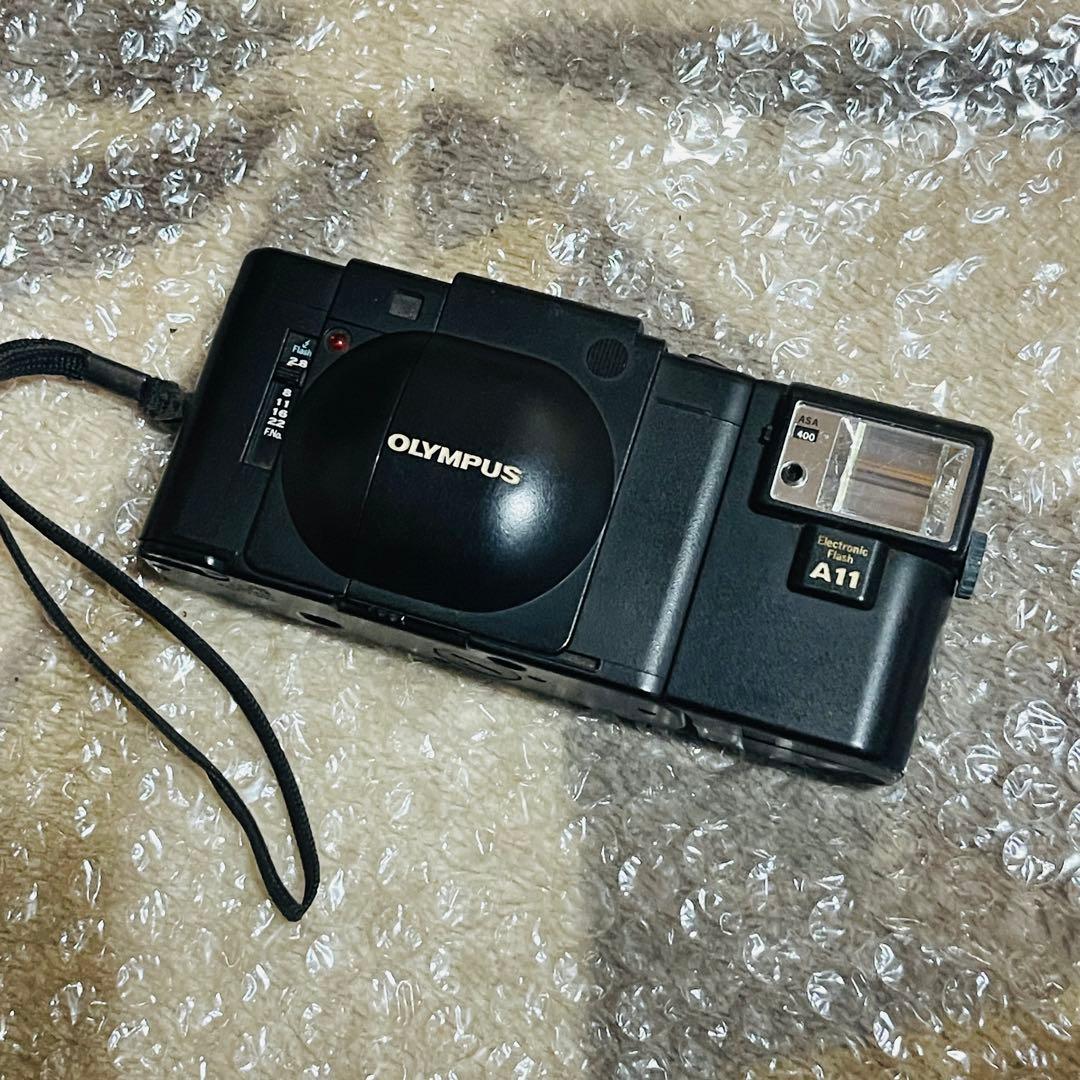 OLYMPUS XA カメラ　＋　A11 フラッシュ動作品