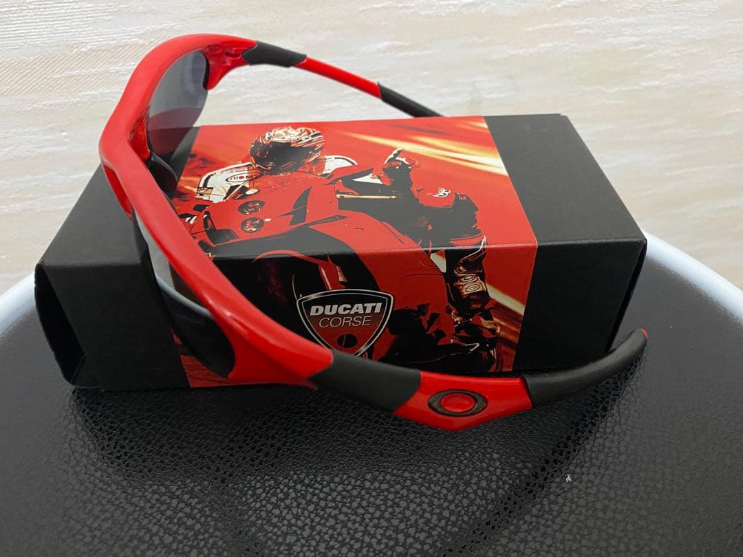オークリーDucati Half Jacketサングラス レッド