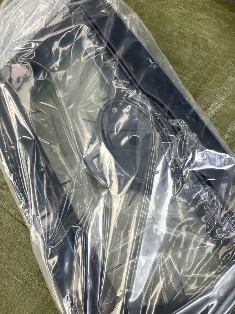 新品　未開封　IMPUL キャラバン　フロントグリル　エアロパーツ 未塗装