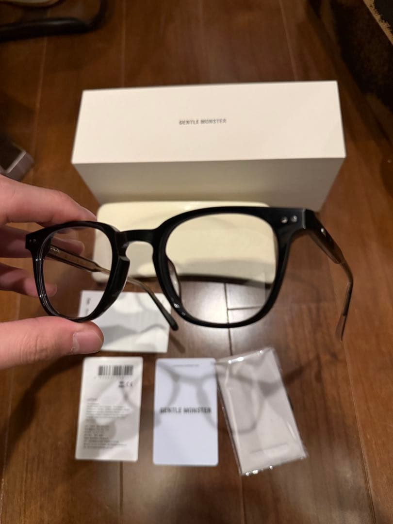 GENTLE MONSTER ブラックサングラス　LUTTO-01