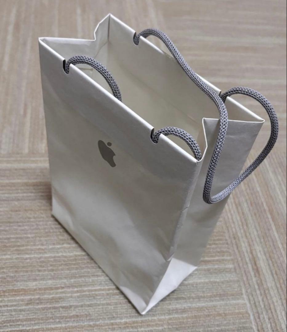 iPhone 16 新品 128GB ブラック　アイフォーン　おまけ付き