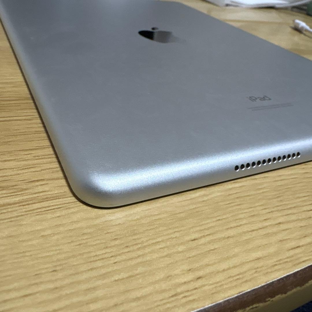 iPad 第7世代　無印　128GB 本体　箱無し