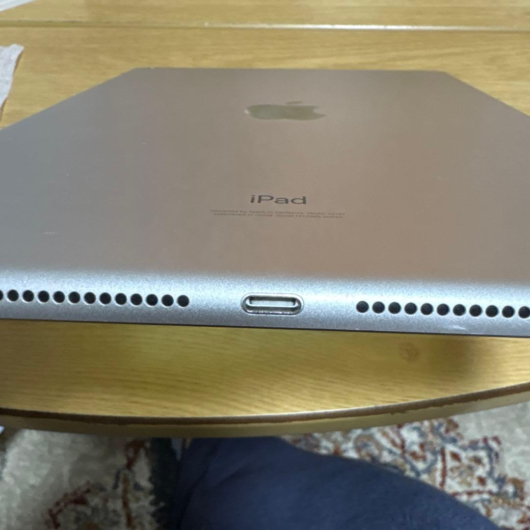 iPad 第7世代　無印　128GB 本体　箱無し