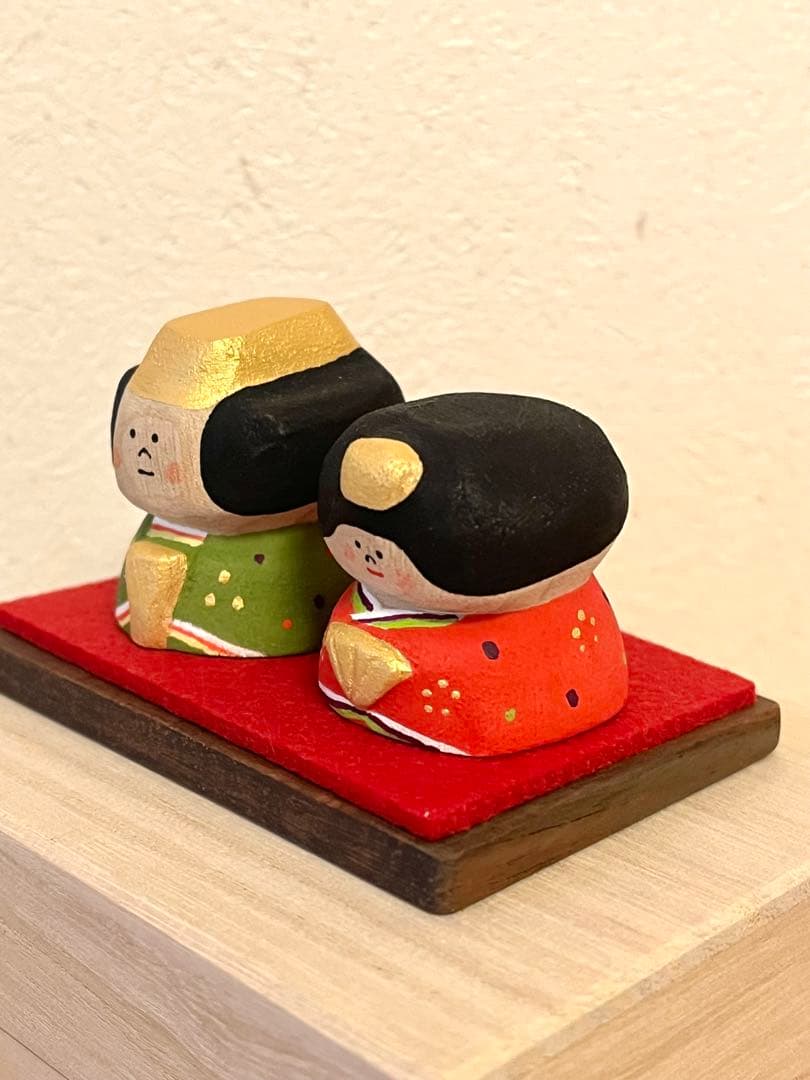 キタカゼパンチ　ひな人形　おひなさま　木彫り