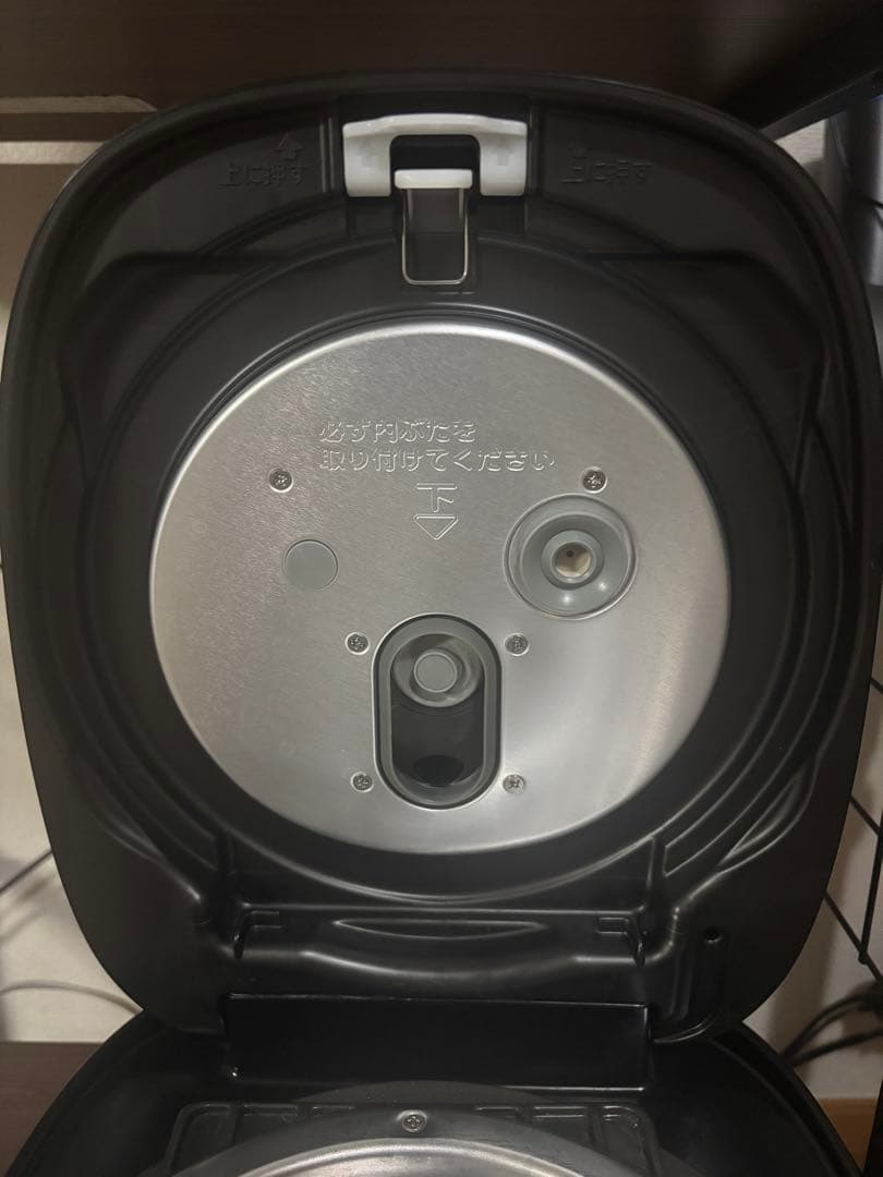 2024年製TOSHIBA 東芝 炊飯器 RC-10VRR(K)