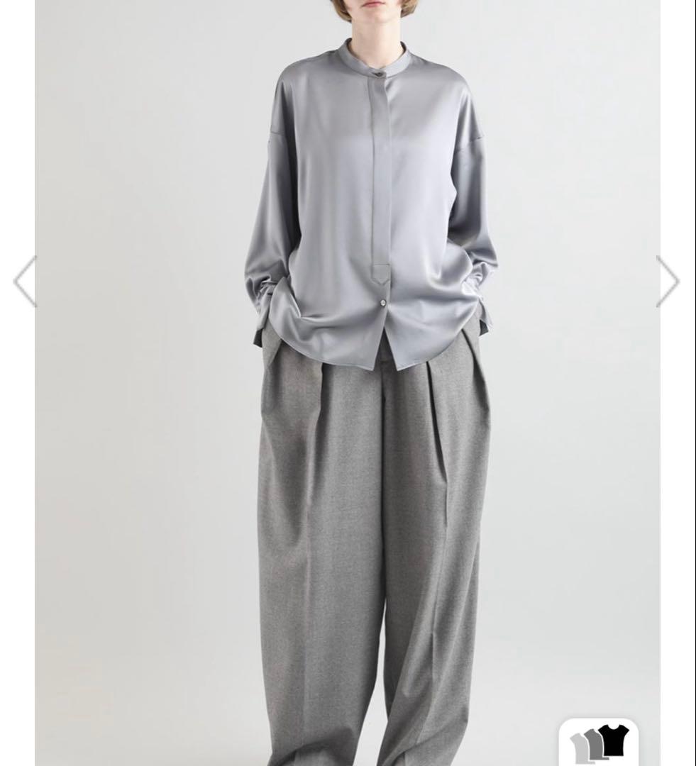 SACRA サクラ　トリアセサテンブラウス