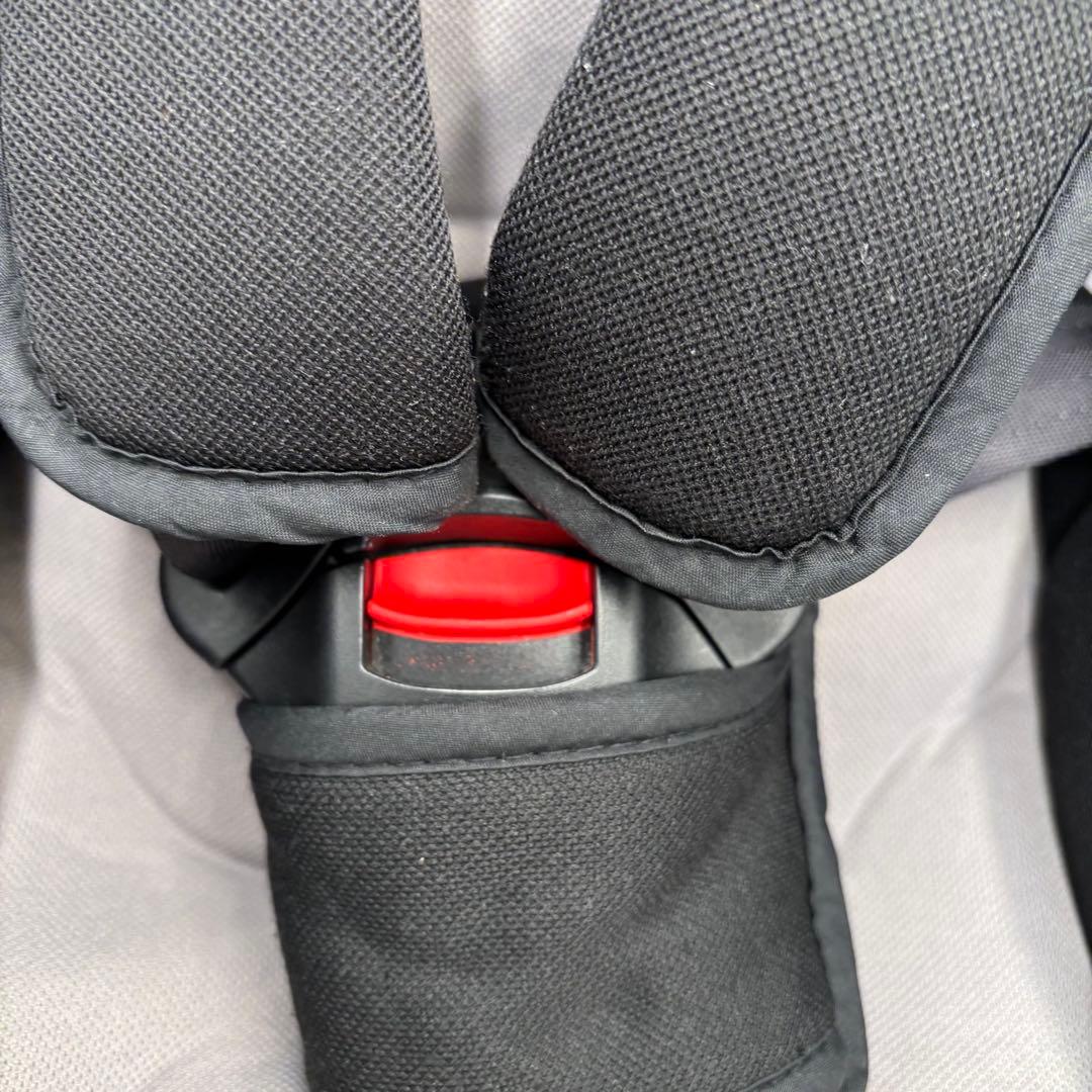 極美品　joie ジョイー チャイルドシート tilt チルト 新生児OK