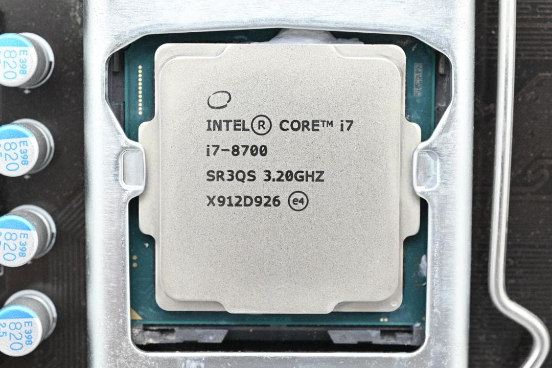 Intel Core i7-8700 3.2GHz CPU 動作確認済み