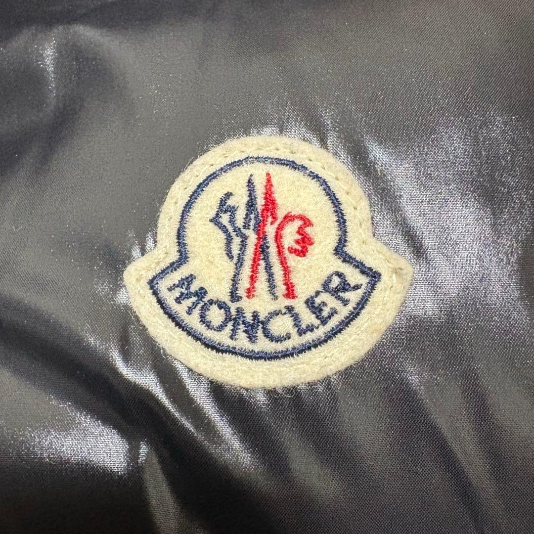 【極美品】モンクレール LACET フード付きダウンベスト ブラック サイズ0