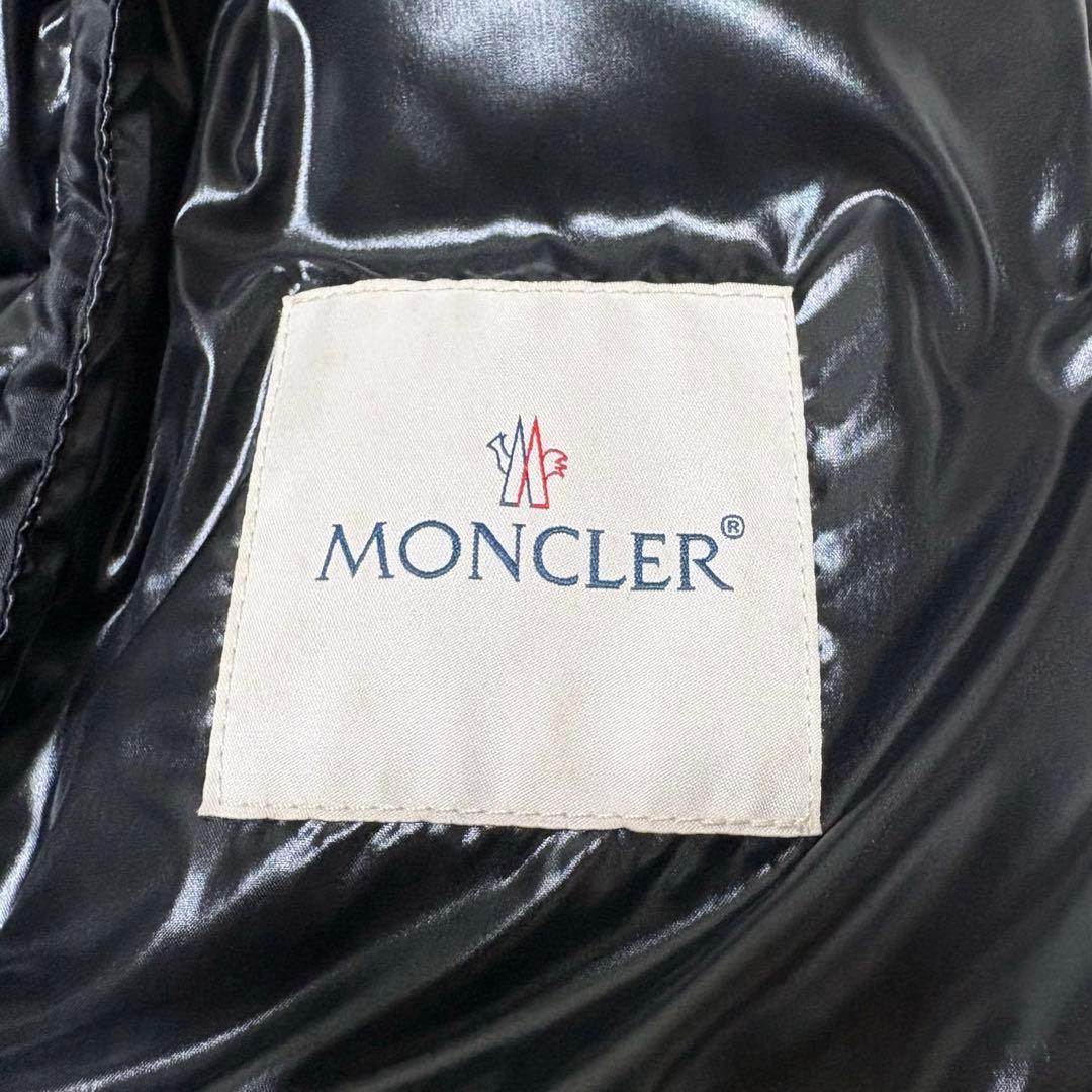 【極美品】モンクレール LACET フード付きダウンベスト ブラック サイズ0
