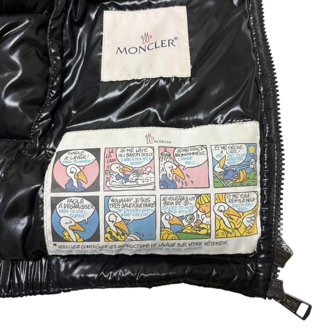 【極美品】モンクレール LACET フード付きダウンベスト ブラック サイズ0
