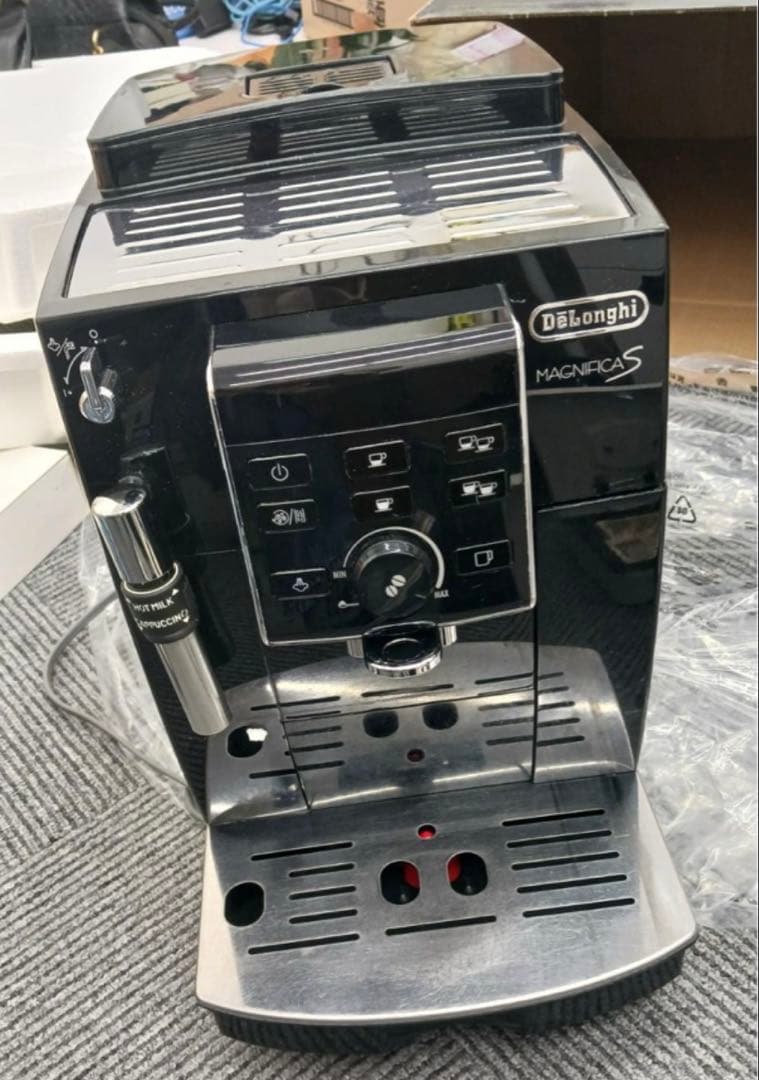 DeLonghi コンパクト全自動　マグニフィカS 除石灰剤 4本