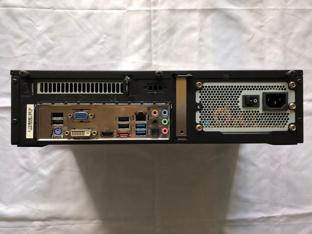 【中古品】SilverStone ML05B +CPU・M/B・メモリ・SSD