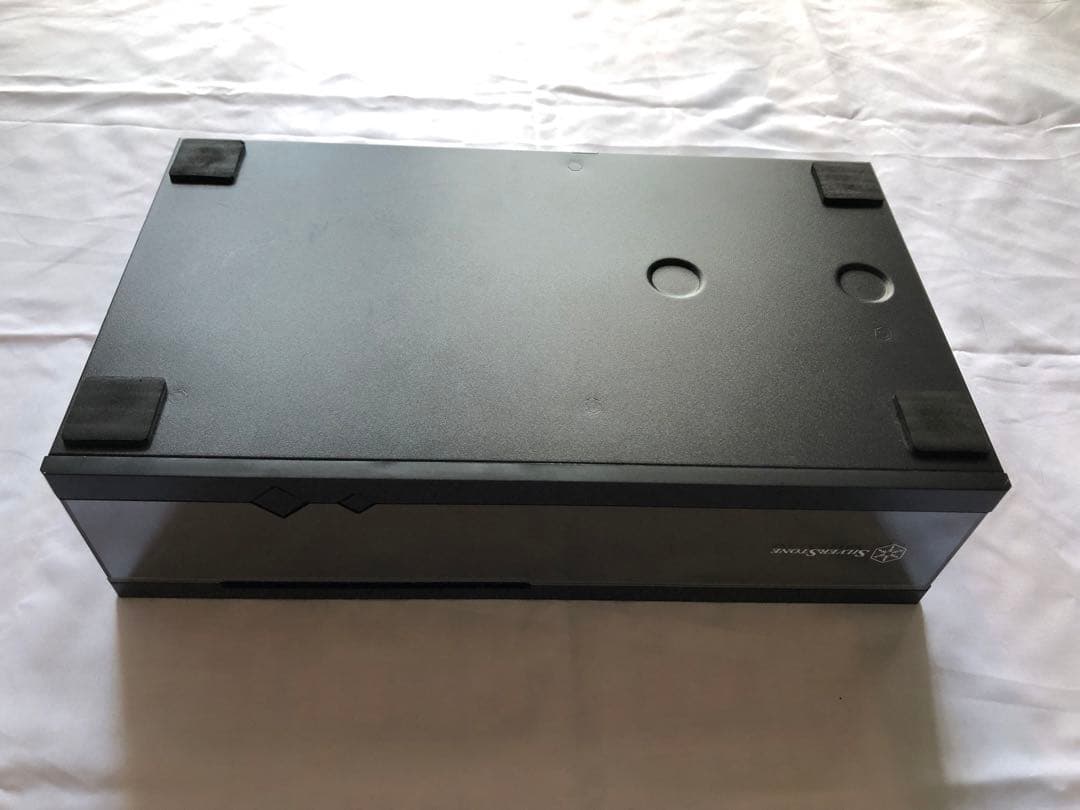 【中古品】SilverStone ML05B +CPU・M/B・メモリ・SSD