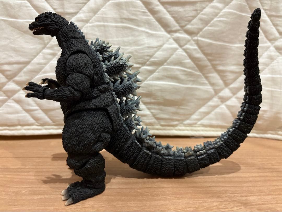 S.H.MonsterArts ゴジラ