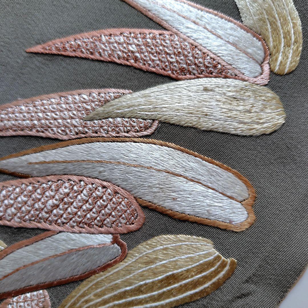 手刺繍の半襟　紫織庵