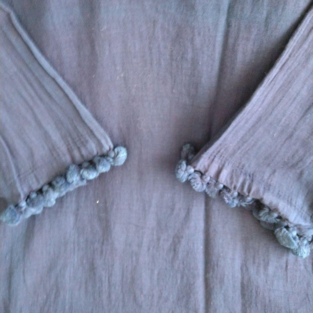 ◆美品◆ドーサDOSAインディゴ染めトップス　ポンポン付き