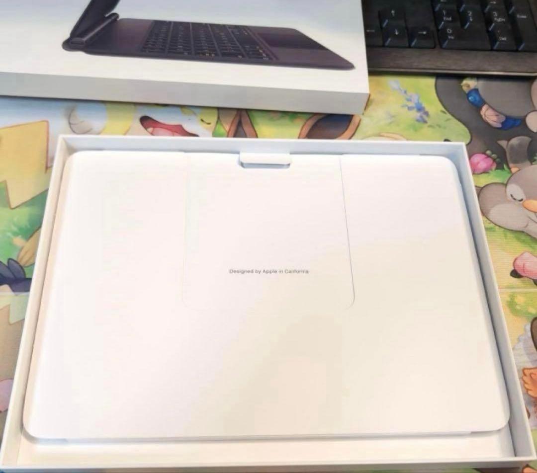 極美品　11インチ　iPad Magic Keyboard　MXQT2J/A