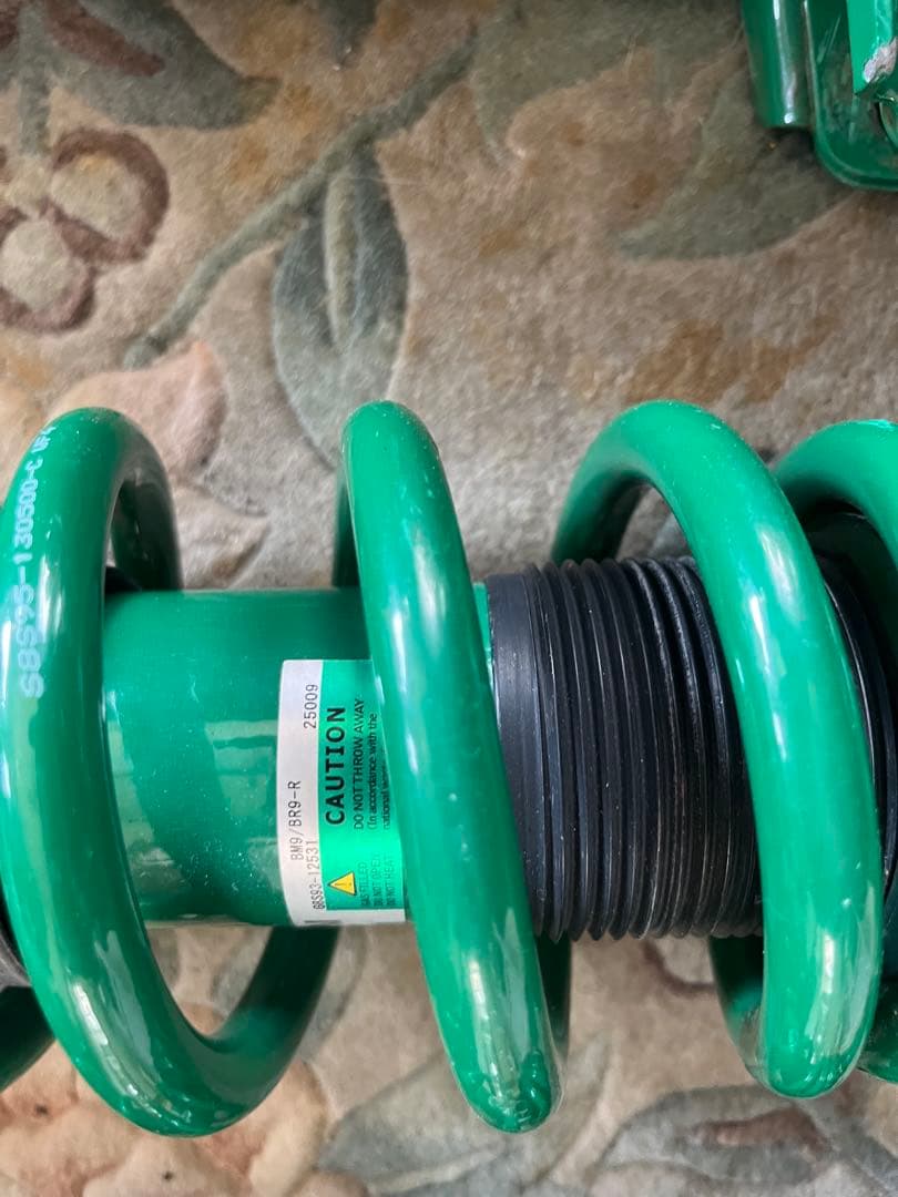 値下げ！スバル　BR9 BM9レガシィ用テイン車高長　かなり綺麗